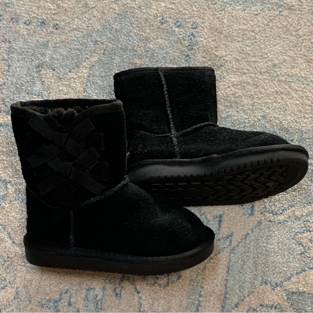 Koolaburra by Uggs Black Kids Boots with Bow Accents